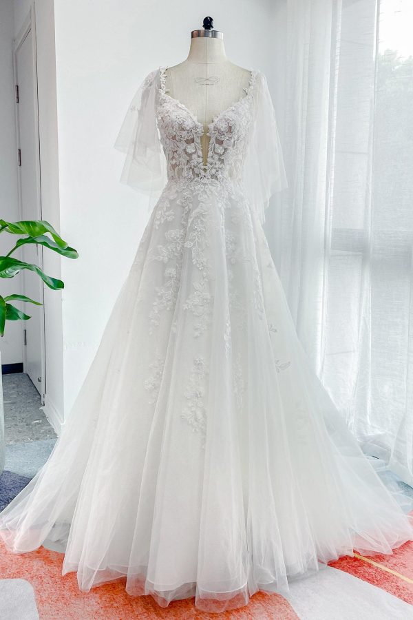 Nigflower54236 A-Line Court Train Lace Tulle Wedding Dress