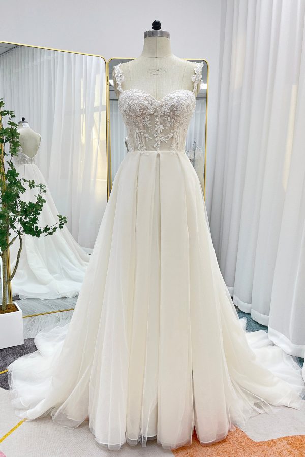 Nigflower54237 A-Line Court Train Lace Tulle Wedding Dress - Image 3