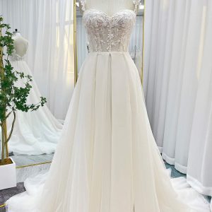 Nigflower54237 A-Line Court Train Lace Tulle Wedding Dress